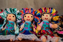 Muñeca Lele asegura raíces en Santiago Mexquititlán