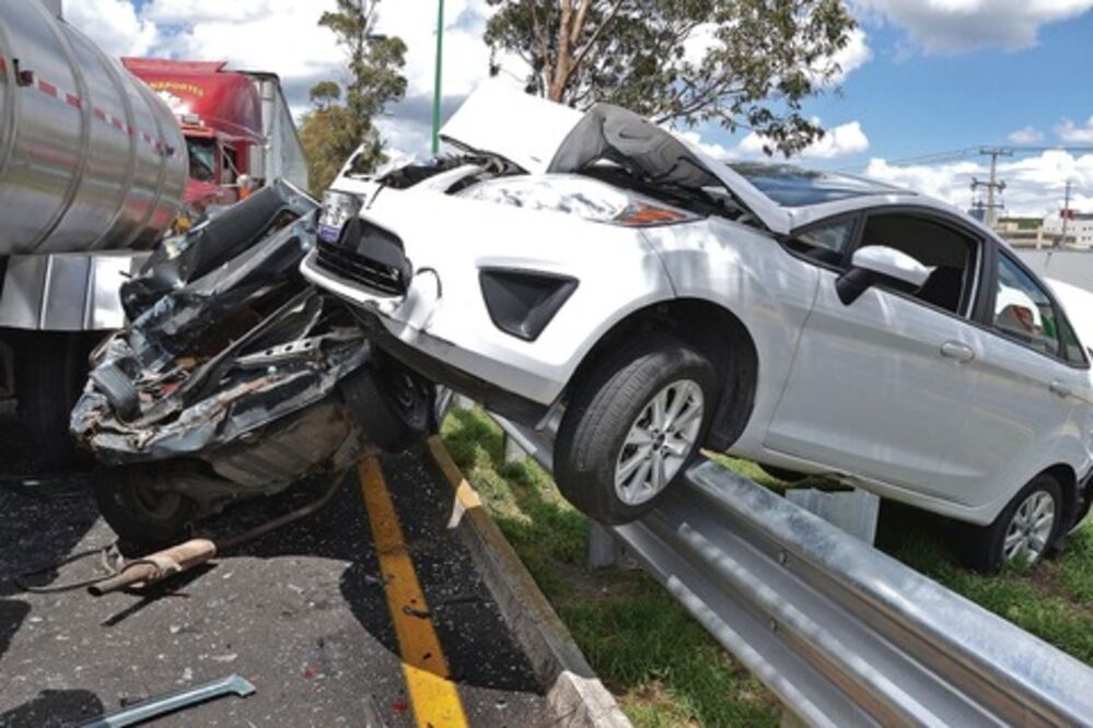 Errores humanos provocan choques