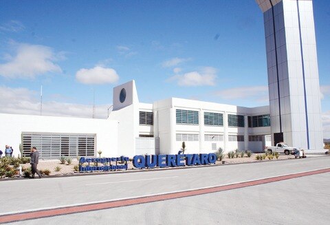 Aumenta 62% flujo de pasajeros en AIQ