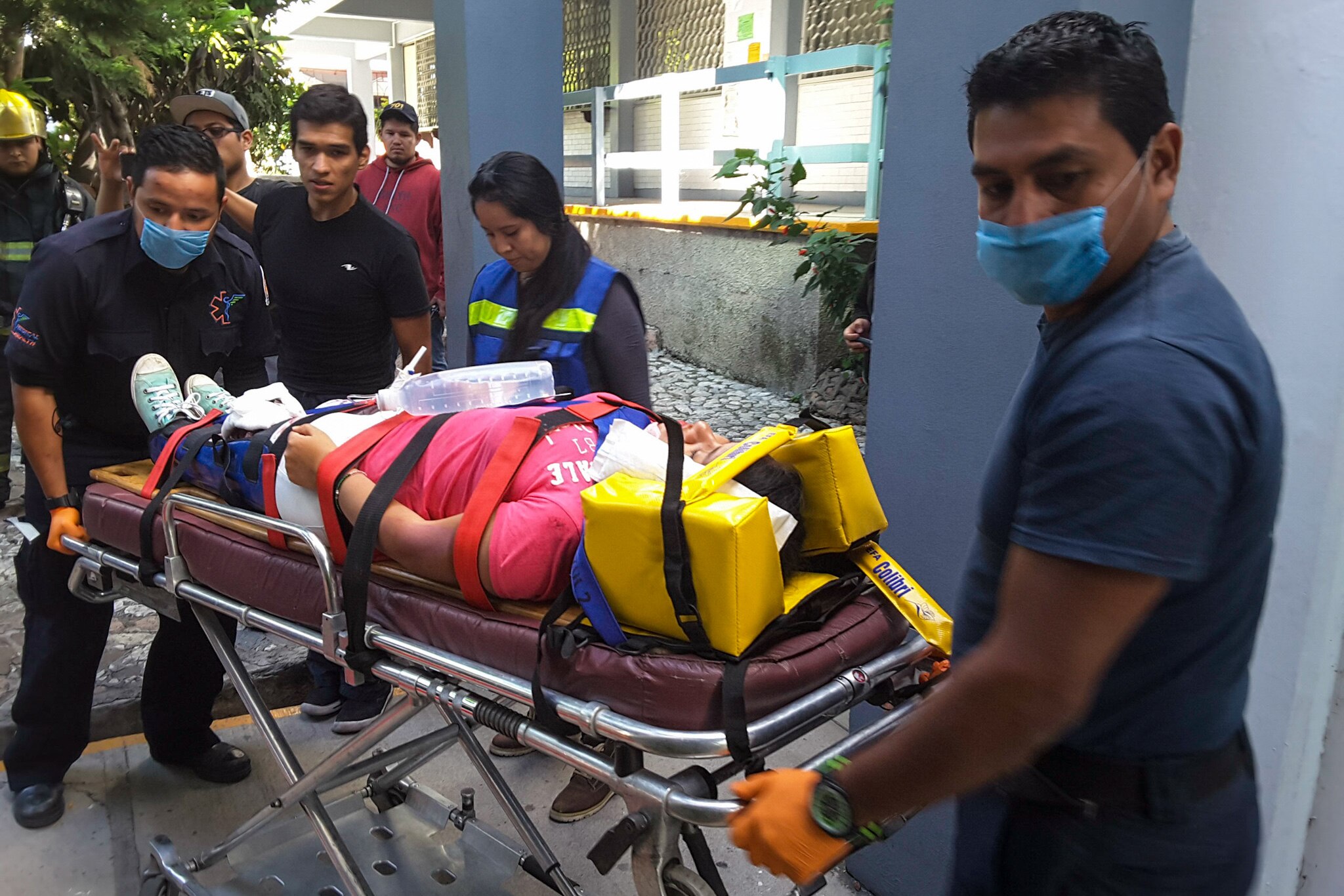 Facultad de Derecho hace simulacro de incendio