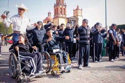 Recortará DIF 30% de salario  a funcionarios