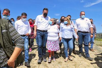 La contingencia no ha terminado; Mauricio Kuri lleva víveres a la Sierra Gorda