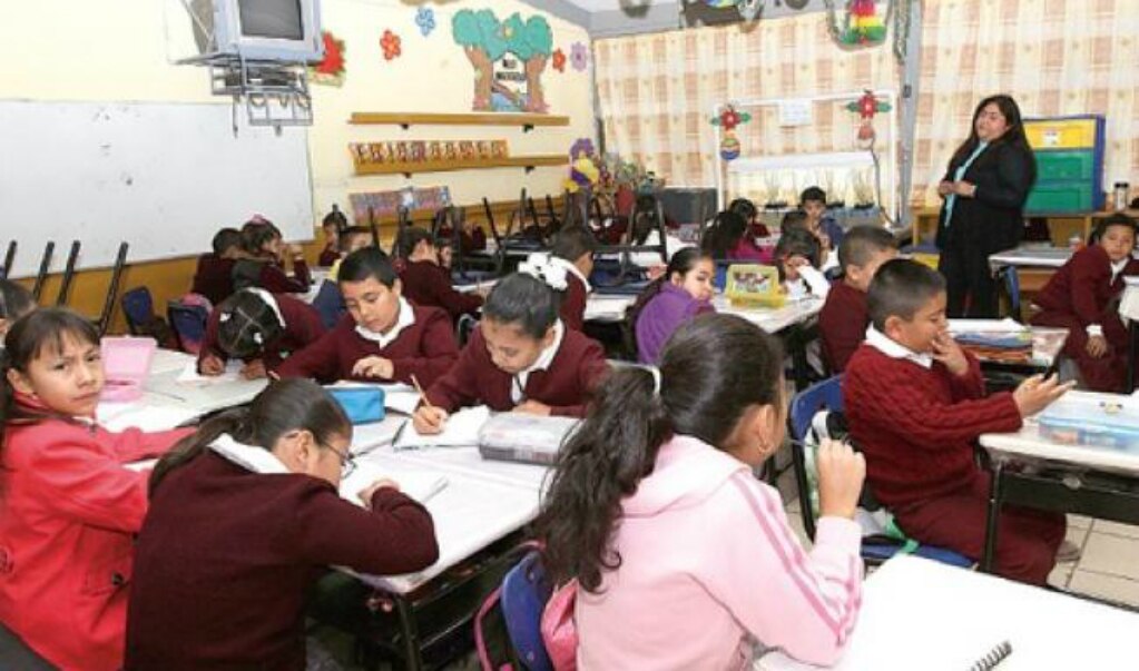 Corregidora firma convenio con Conafe