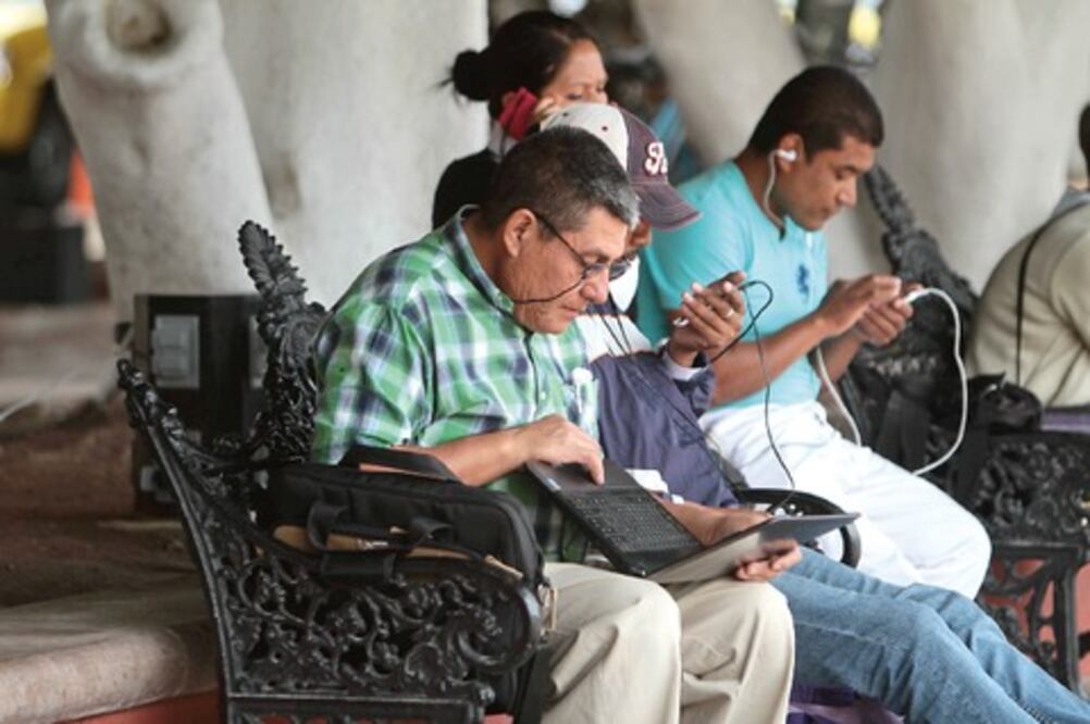 Analizarán tema de la familia en la era digital 