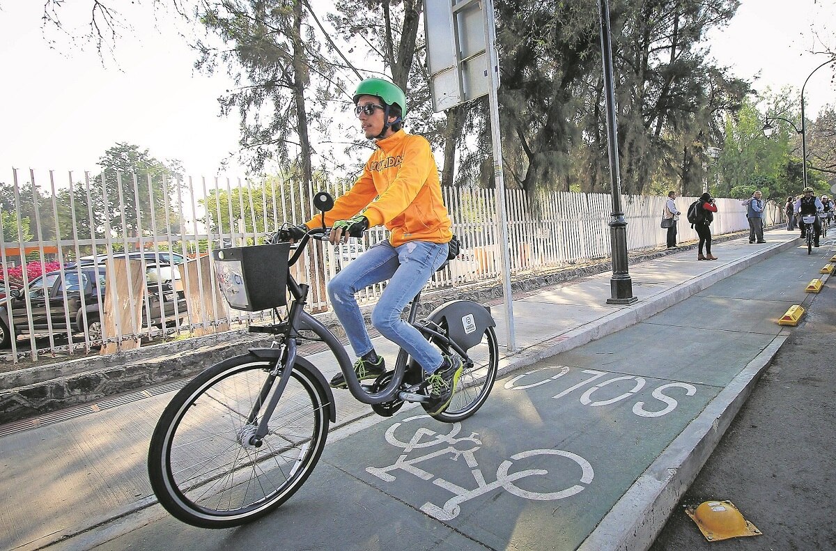 Buscan regular estacionamientos para bicicletas en Centro Histórico de Querétaro