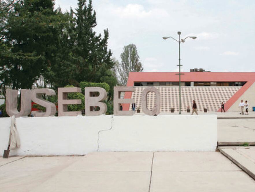 Descarta gobierno absorber deuda