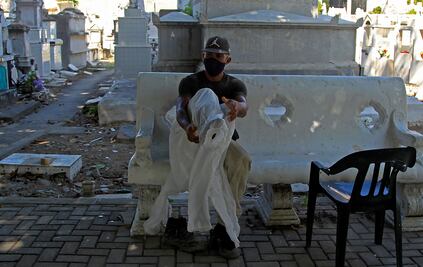 Sepultan a 34 fallecidos a causa del Covid-19 en la capital de Querétaro