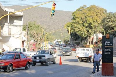 Gestionan recursos para llevar internet 