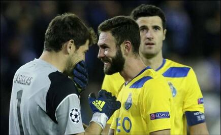 Miguel layún le dice "viejito" a Iker Casillas