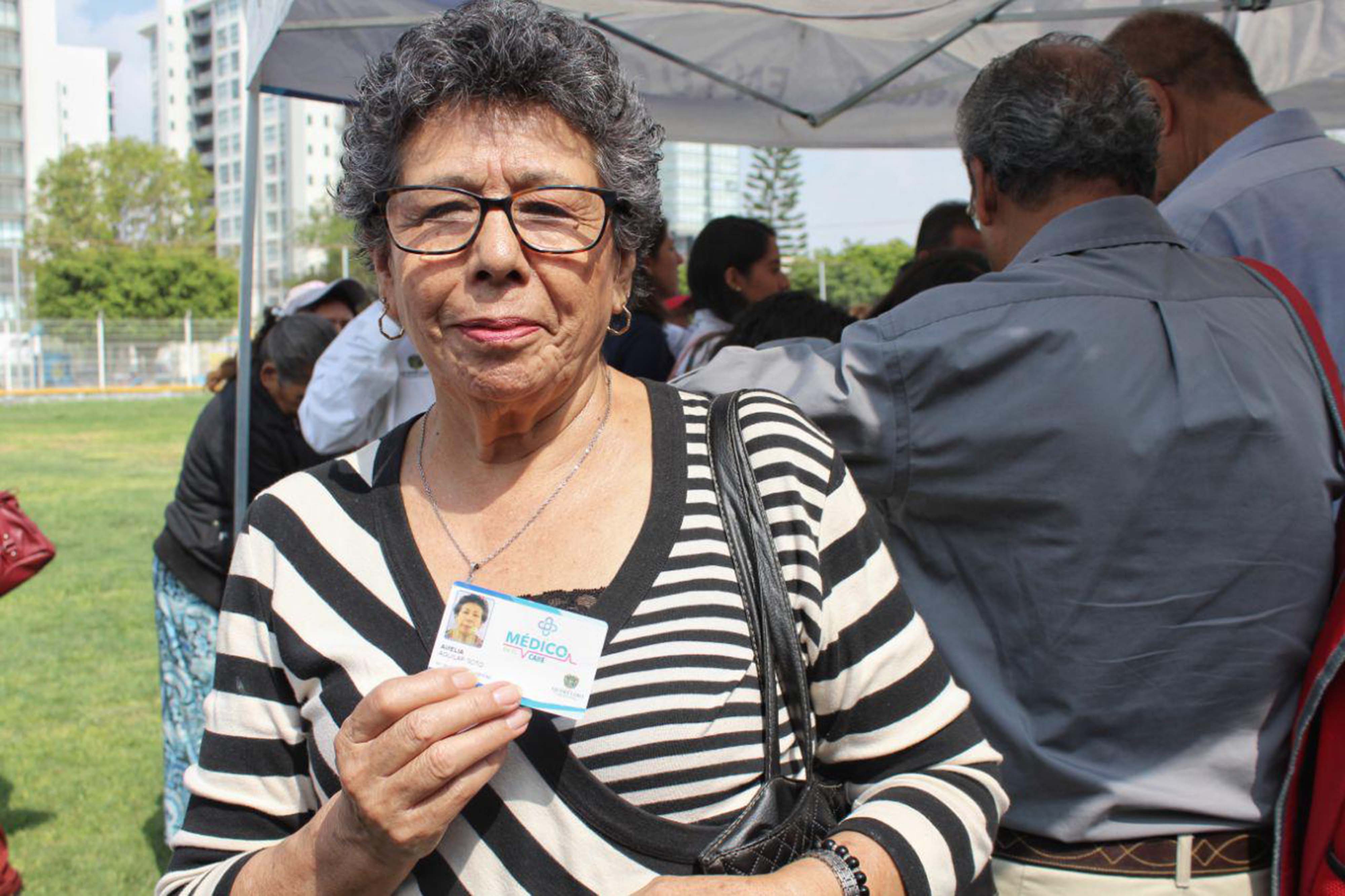 Puedes tener consultas médicas y análisis de laboratorio gratis a la puerta de tu casa