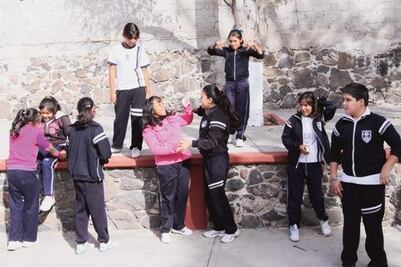 Escuelas públicas con capacidad suficiente