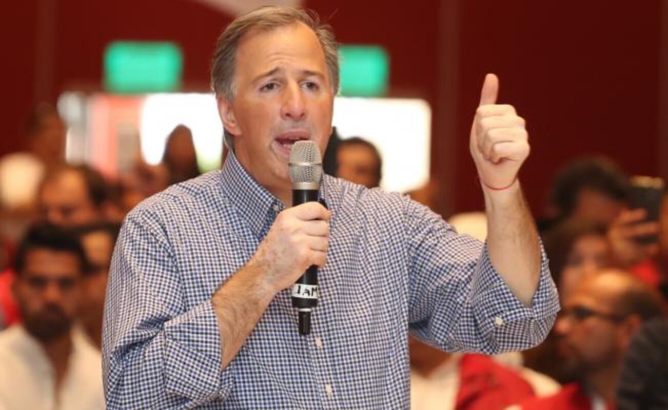 AMLO “aleja la inversión y destruye el empleo”, asegura Meade a la CTM
