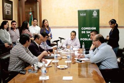 Aprueban premiar labor médica 