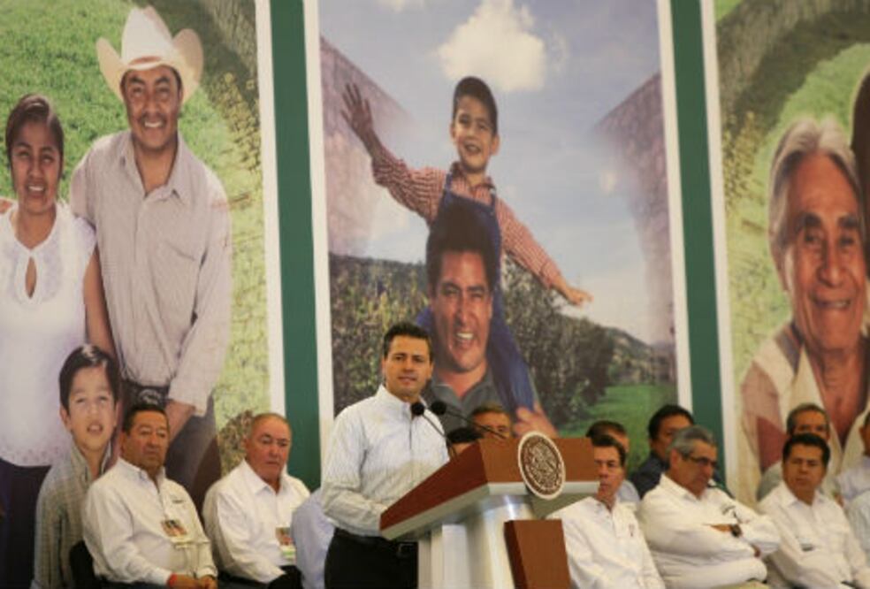 EPN anuncia acciones para el agro