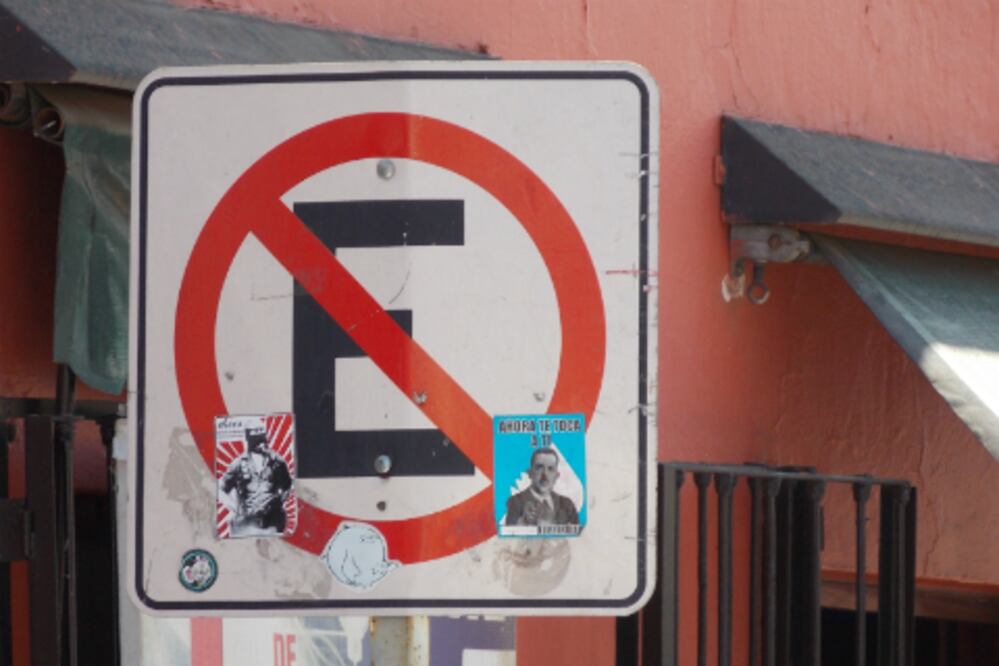 Mantenimiento a señales de tránsito