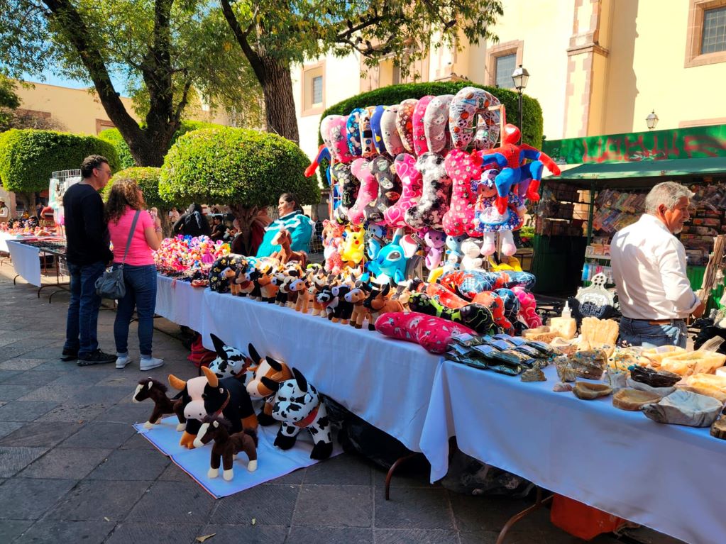 El 61% de encuestados rechaza el comercio ambulante en el Centro Histórico