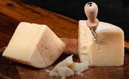 ¿Cuál es el pueblo de Querétaro famoso por sus quesos?