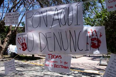 Tendedero de denuncia “destapa” a presuntos acosadores de la UAQ