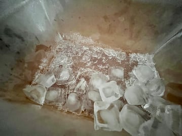 Ante ola de calor, reportan escasez de hielo