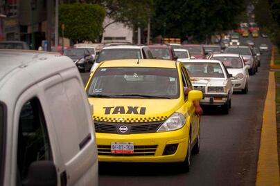 Regularizarán a 200 taxistas en El Marqués