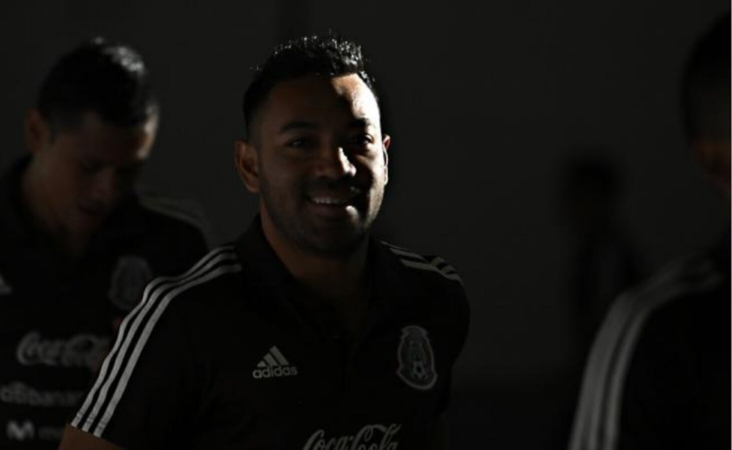 Marco Fabián envuelto en polémica