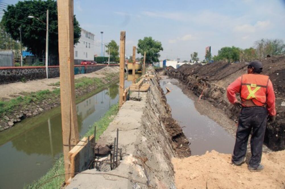 Ampliarán capacidad del dren Cimatario 1