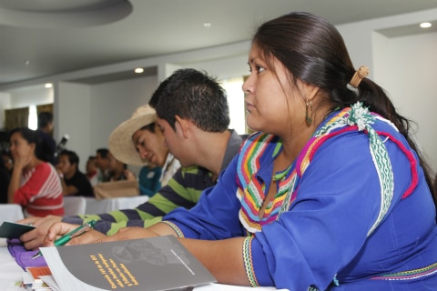 Imparten taller sobre artesanías 