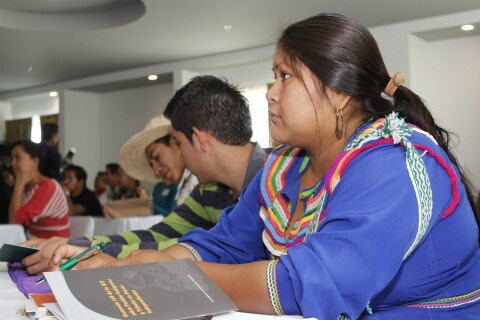 Imparten taller sobre artesanías