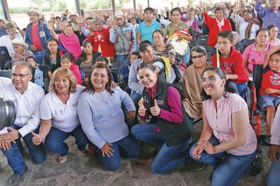 Piden agua, médicos  y carreteras