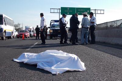 Fallece pepenador en carretera a Celaya