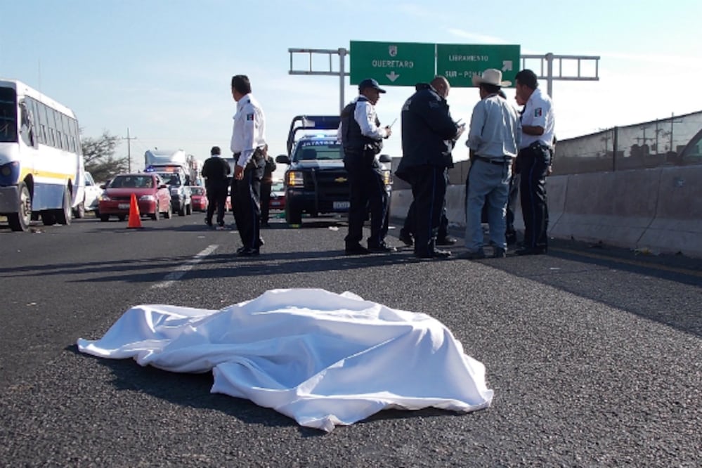 Fallece pepenador en carretera a Celaya