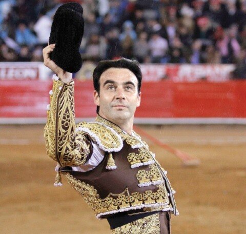 Orejas para Ponce y “Zotoluco”