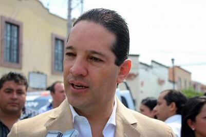 Pancho Domínguez aclara video y rechaza violencia contra las mujeres en Querétaro