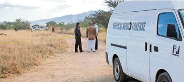 Investigan hallazgo de cuerpo en carretera a San Luis Potosí