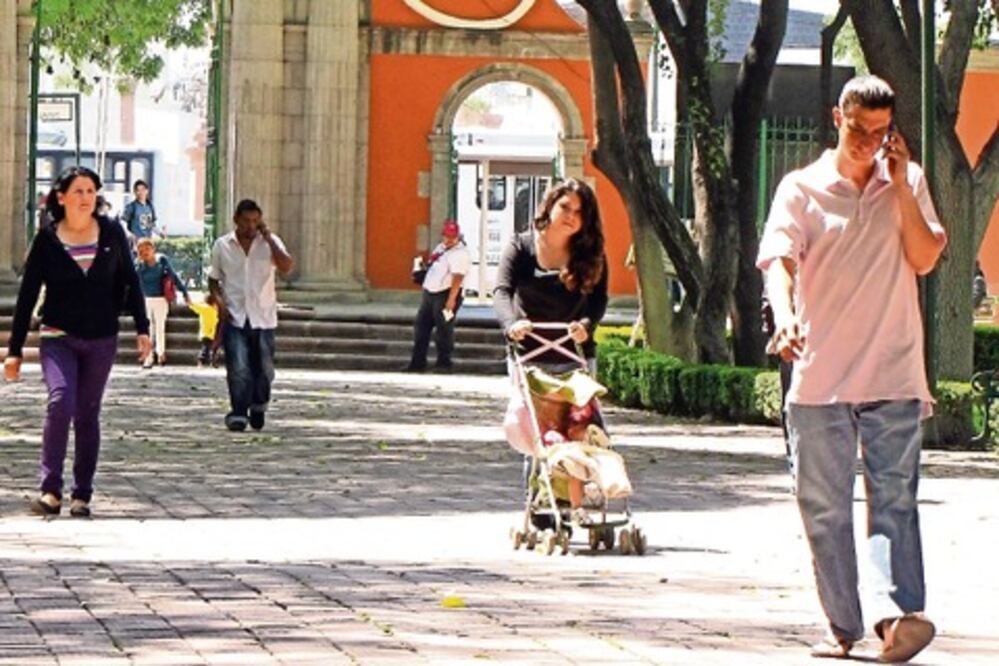 Usa  celular 88% de queretanos: Cofetel