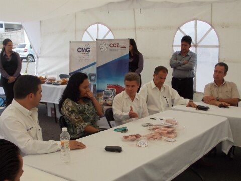 Apoyarán legisladores a porcicultores