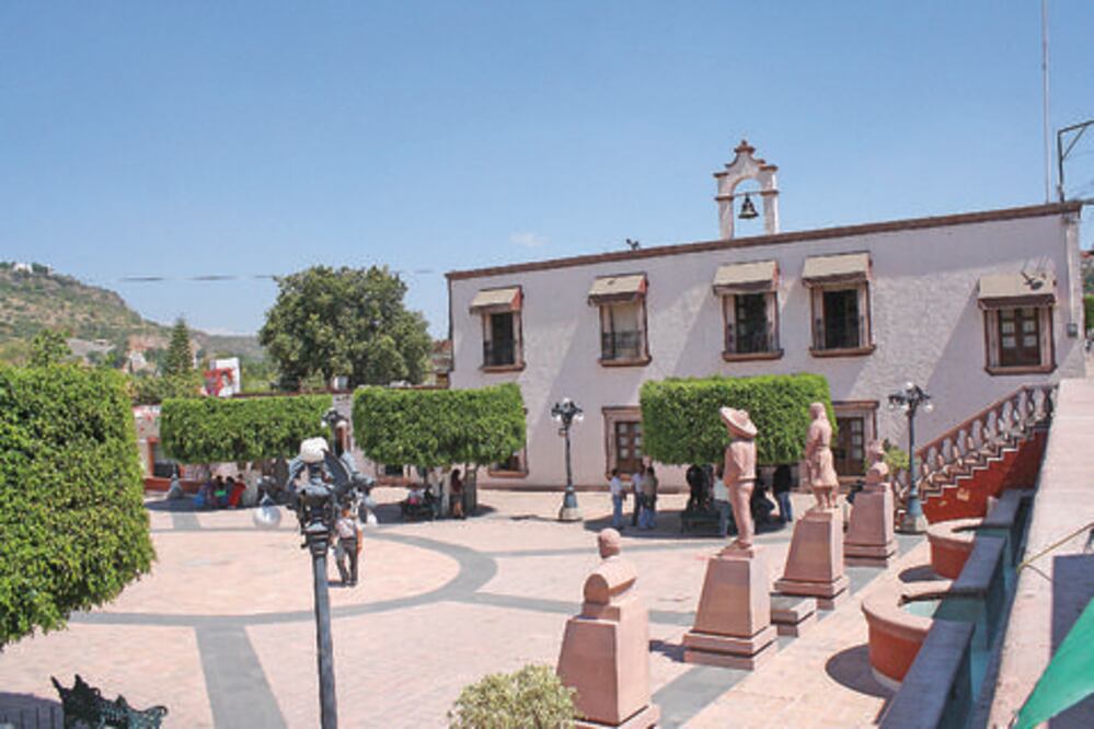 Preparan tercer informe en El Marqués y en Corregidora