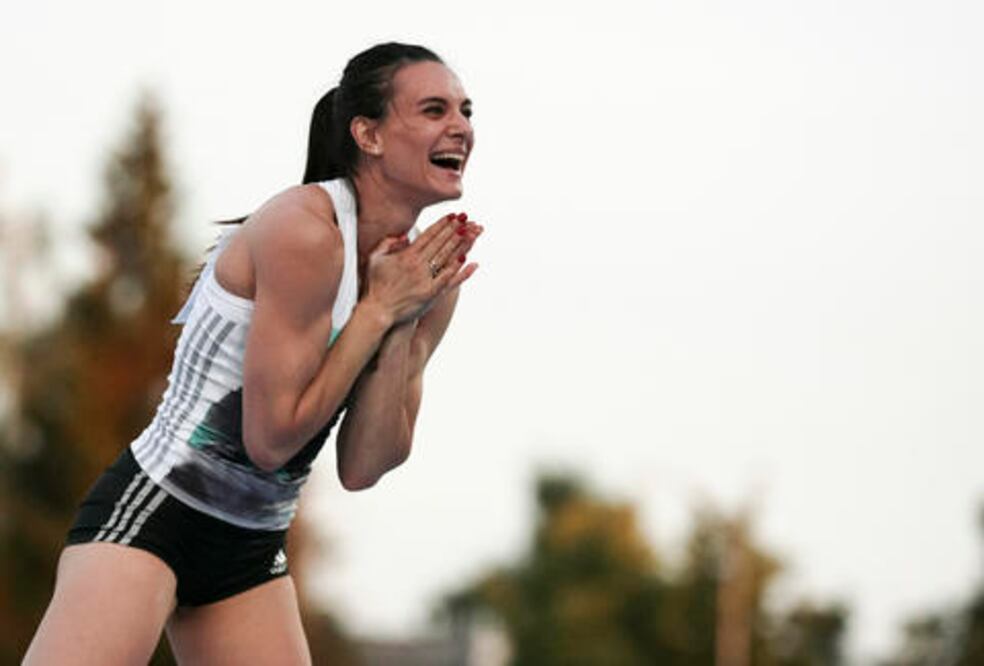 Isinbayeva pide a IAAF estar en Río