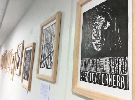 Con grabados comparten la vida penitenciaria