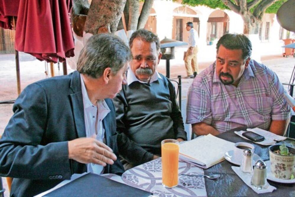  Busca PRD fijar  agenda política nacional