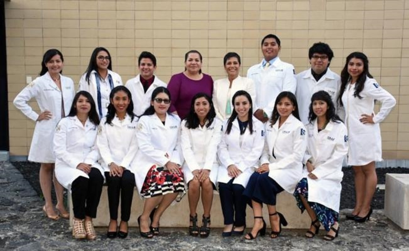 Egresan de la UNAM los primeros científicos forenses en México