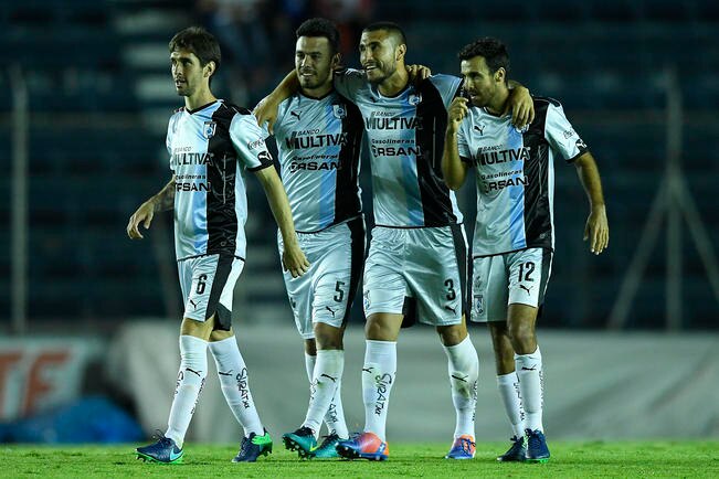 A Gallos Blancos se le dan las noches de Copa MX
