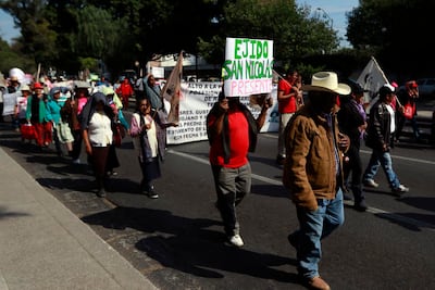 Exigen liberación de presos políticos a EPN