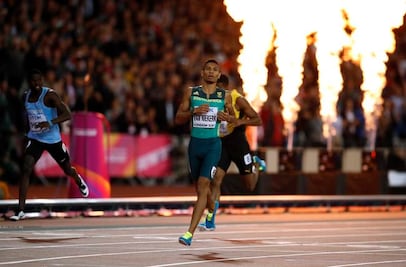 Van Niekerk triunfa 'facilito'