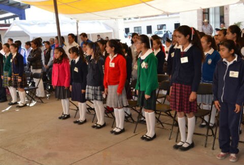 Niños huimilpenses en el gobierno