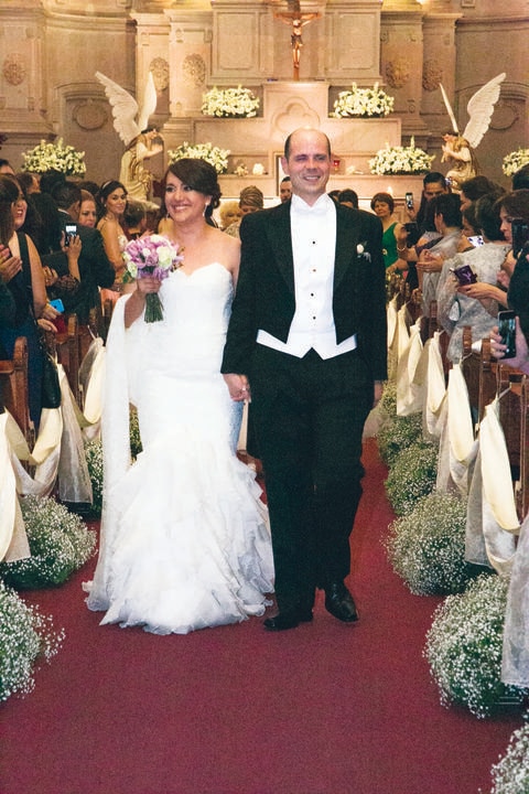 Celebran mágico y romántico enlace