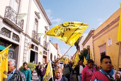 Denuncian en PRD posible intromisión