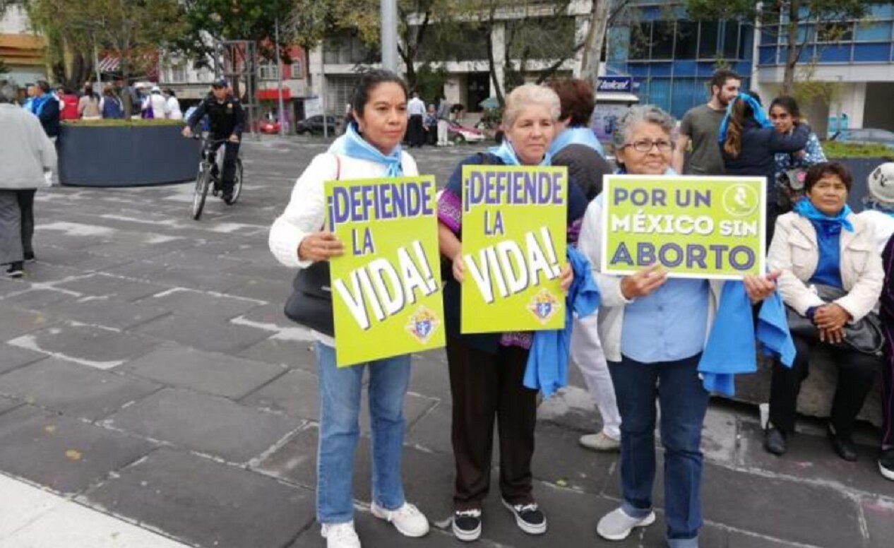 Se manifiestan en contra del aborto