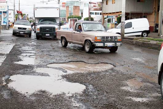 Destinarán 3 mdp para tapar baches