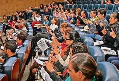 Capacitan en lenguaje de señas  